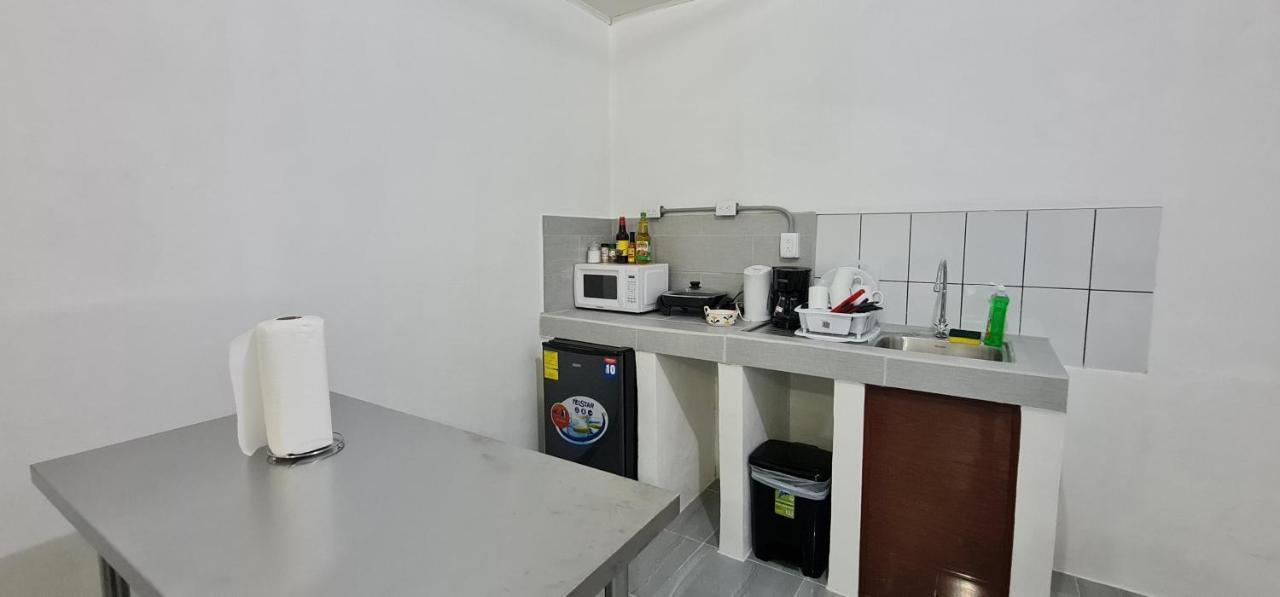 Sleep&Go! Cabina Con 5 Camas Individuales - Siquirres Centro Siqurres Da Alegria Exterior photo